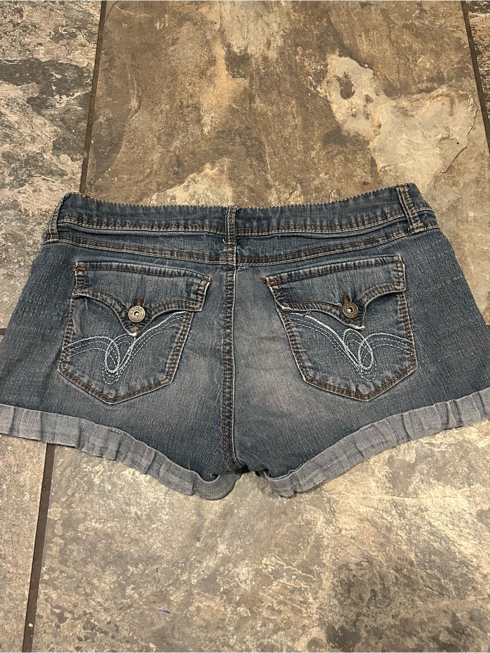Women’s Denim Shorts in Dark Blue - Casual Pocket Detail